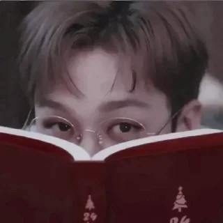 🎒