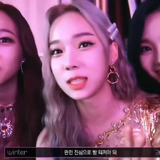 💋