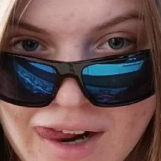 😏