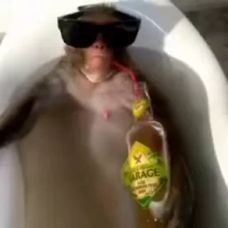 😎