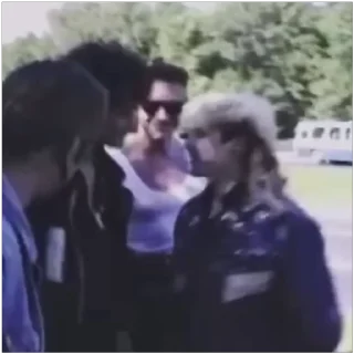 😇