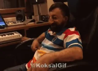 😂