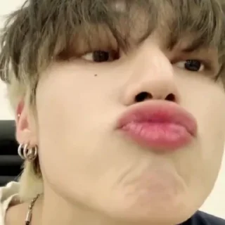 💋