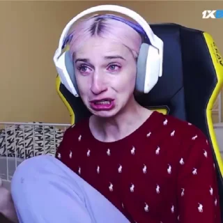 😭