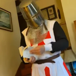 👑