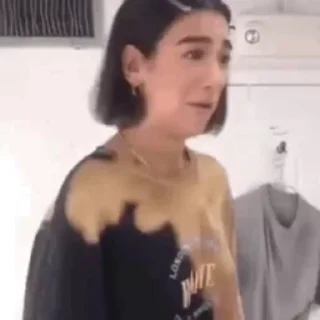 🥴