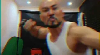 👊