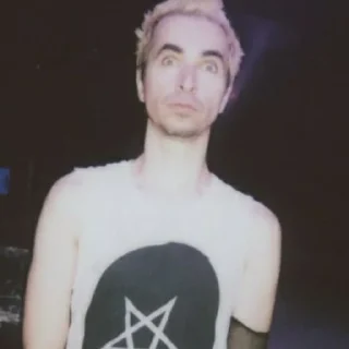 😳