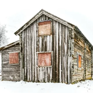 🏚️