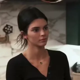 😐