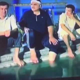 👊