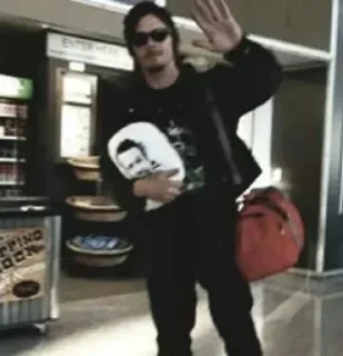 🤚
