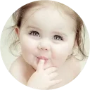 👶