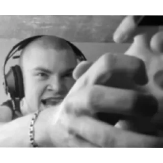 😄
