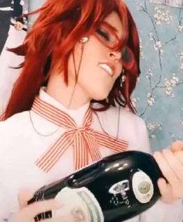 🍾