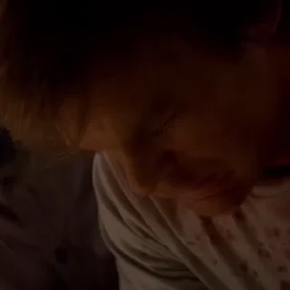 😡