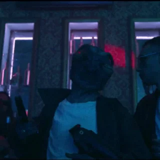 👽