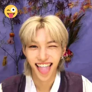 😜
