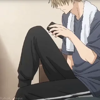 😣