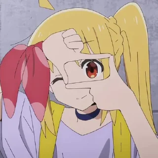 🟡