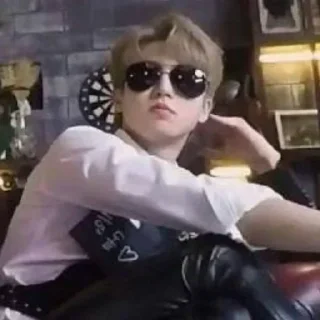 😎