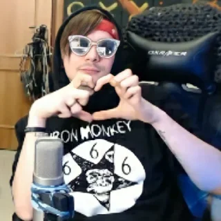 💋