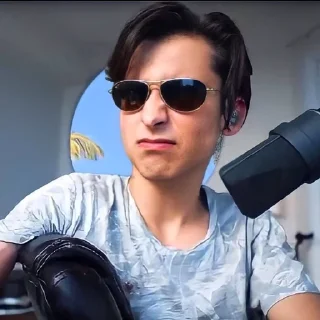 😒
