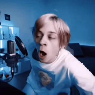 🎥