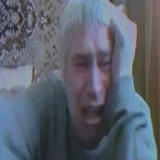 😭