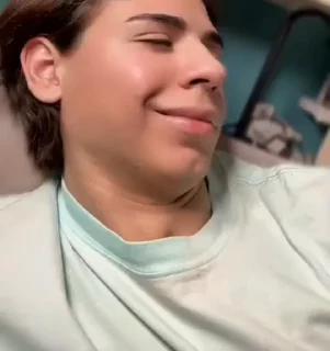 🤨