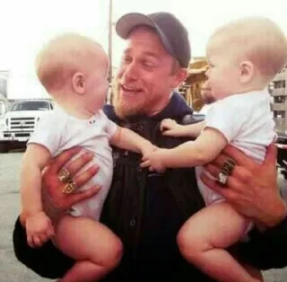 😀