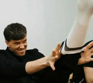 😏