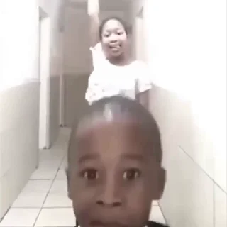 🤜