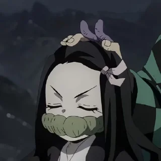 😠