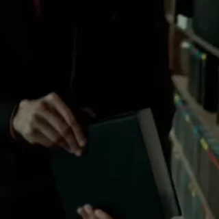 📖