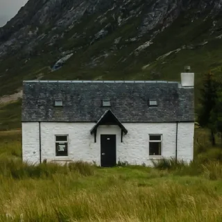 🏠