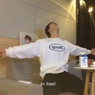 🥳
