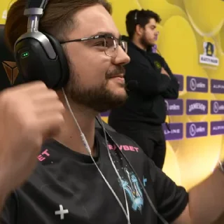 👏