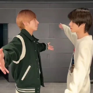 👊