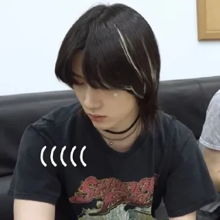😔