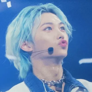 😘