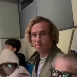 😎