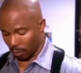 🤨
