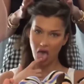 😛