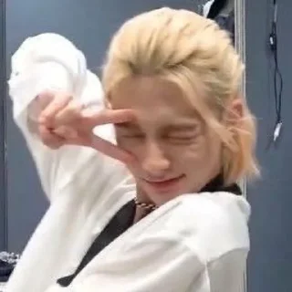 ✌️