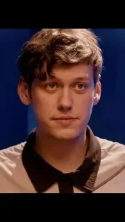 🤨