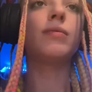 😱