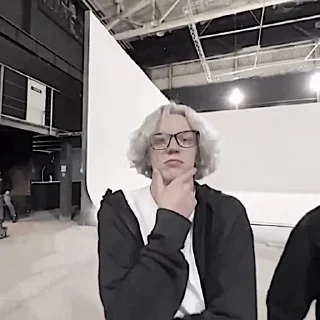 🤓