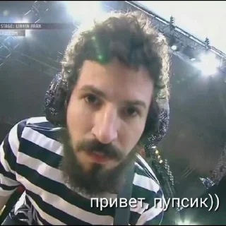 😘