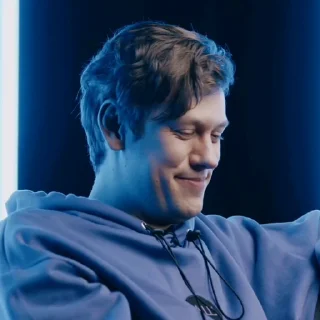😊